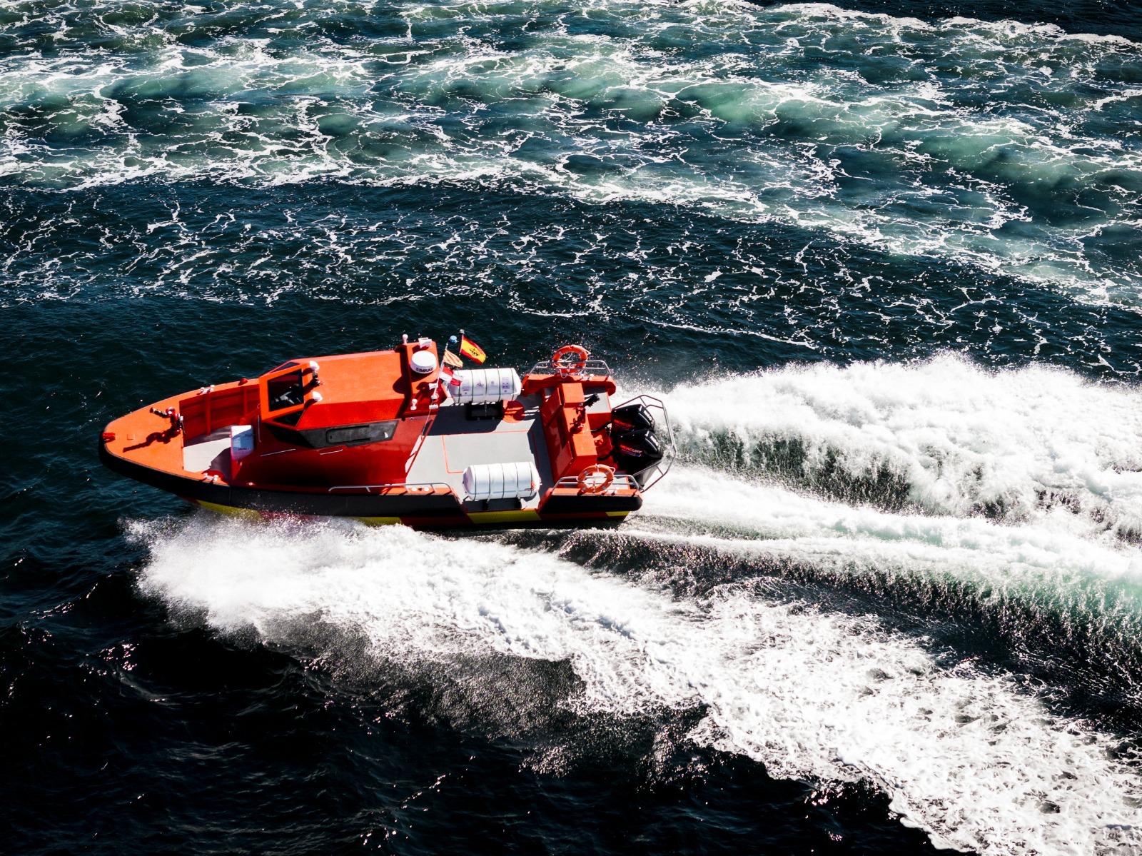 MZ12 FiFi by AISTER: Firefighting and rescue vessel for airports and ...